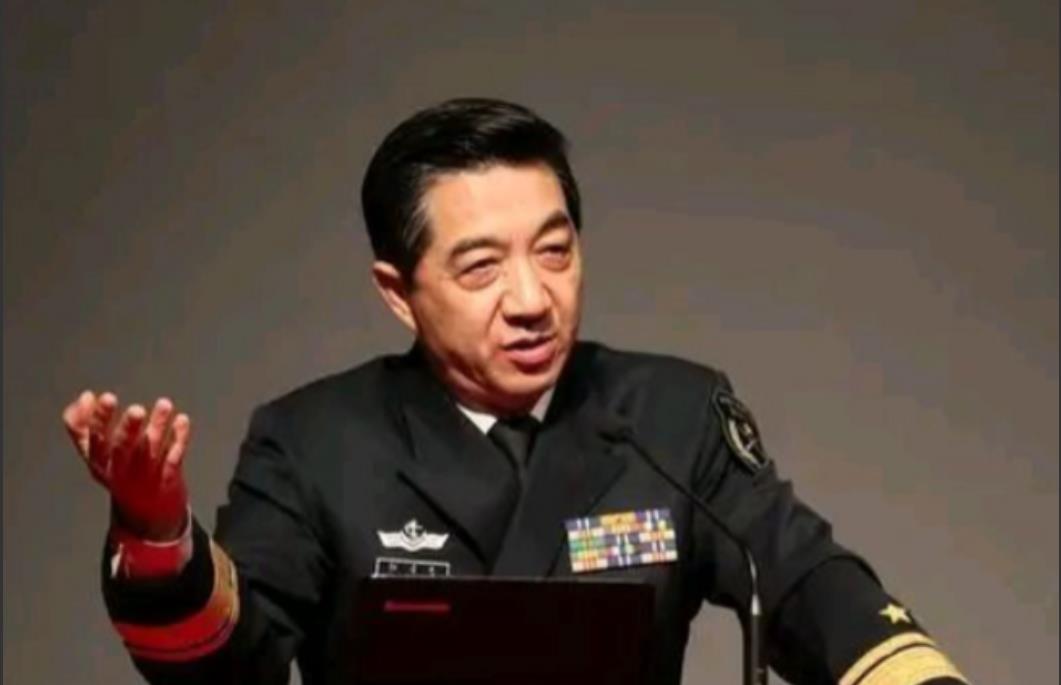 “美国啥也不干，让中国追，20年内中国也赶不上美国！”2015年，军事专家张召忠