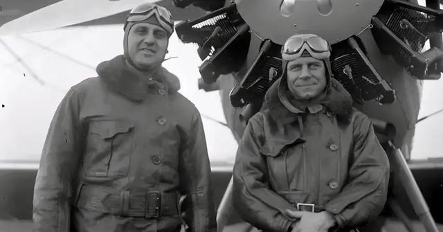 1942年，美国飞行员杜立特轰炸完东京后，驾驶飞机迫降浙江，被当地百姓安全转移。