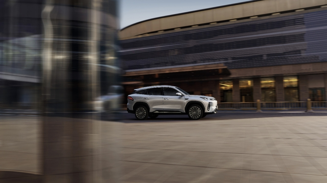 不得不说吉利在造车上还是真有两把刷子的，它即将上市的银河M7配备的龙鹰一号，是2