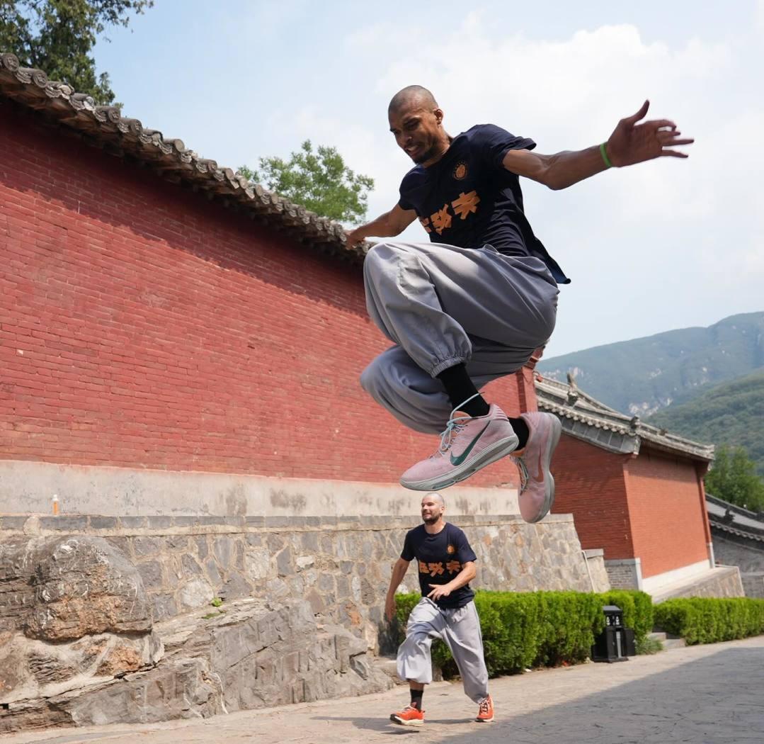 禅武砺心，自律筑巅：从文班亚马的少林修行，读懂NBA新王的崛起之路当22岁
