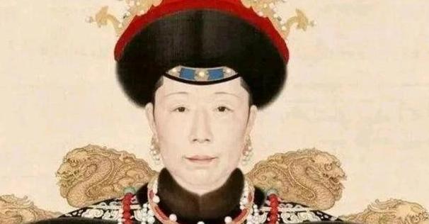 1735年，雍正死了。乾隆去问母亲一件事：泰陵地宫还有位置，要不要留一个