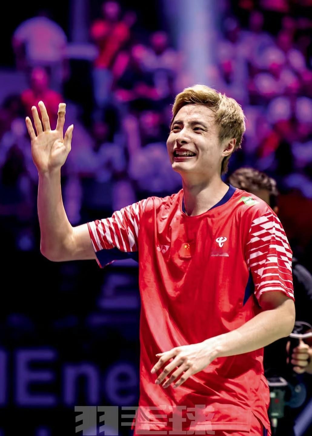 可怜：石宇奇2025年度奖金不到50万美金石宇奇高居世界羽坛奖金第一，为46