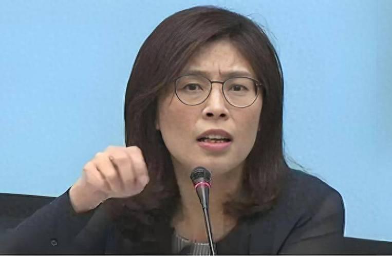 ☔郑丽文，你搞错了！很多人以为，你喊出“统一”，就站对了队。错了！真相是，