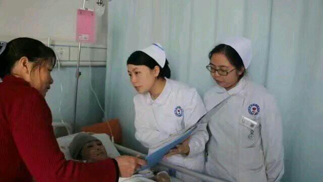 双胞胎爷爷给孩子取名子, 气坏宝妈, 爸爸: 敢上户口就断绝关系