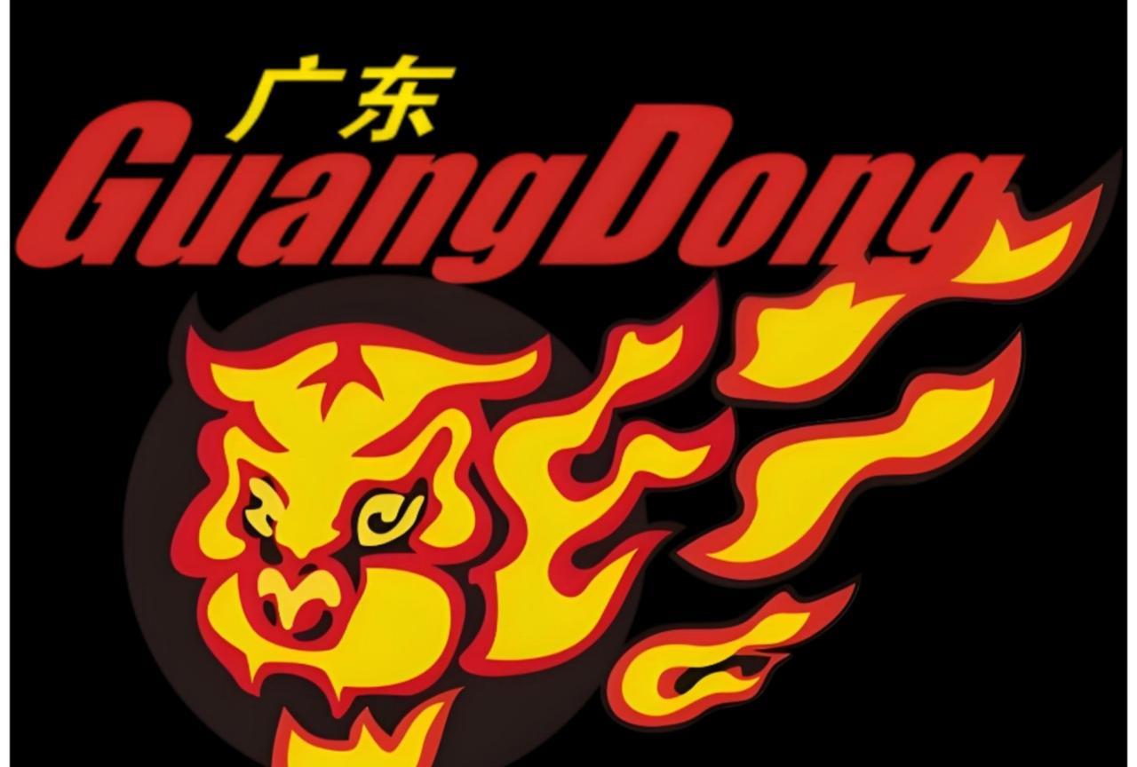 最终，还是北上广统治了整个CBA北京:大价钱搞来赵睿，组成赵睿+陈盈骏+曾凡