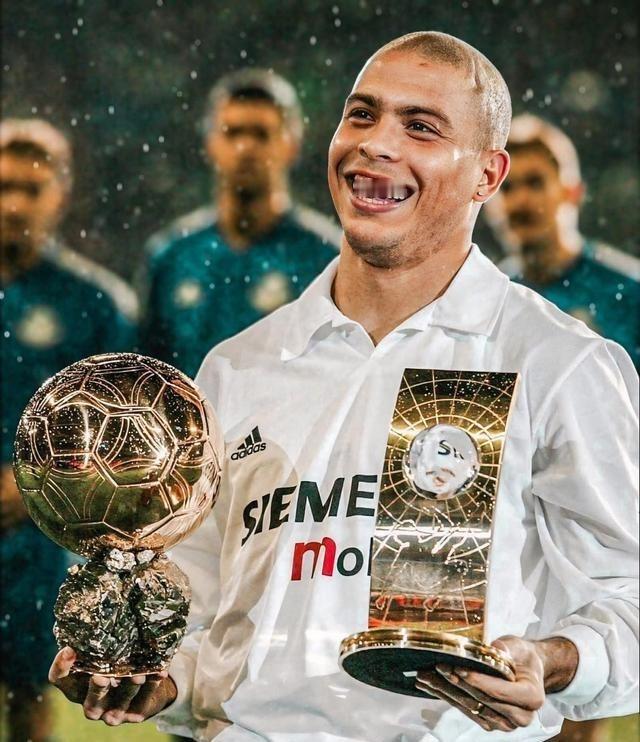 前世界足球先生罗纳尔多语出惊人，他透露自己在皇马效力时，经常去巴黎娱乐。那时周六