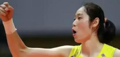 2016年里约夺冠后，朱婷拉着大姐朱娟英去郑州挑房子，售楼处里大姐一直拽她衣角小