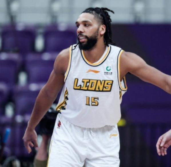 难道这就是朱芳雨说的已经在路上的大外援？哈哈奥卡福，都已经在家躺平一年多了吧，如