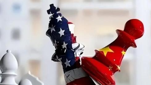 中美博弈，已经到了最关键的时刻，可以说是生死存亡。如果我们败了，未来一百年将再无