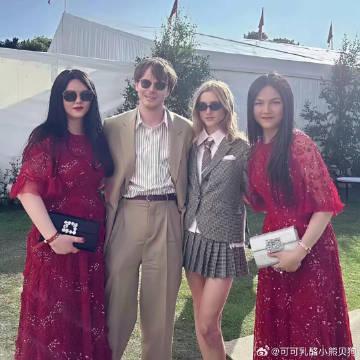 王诗龄能不能穿点年轻人的衣服？<br />看起来和李湘傻傻分不清楚