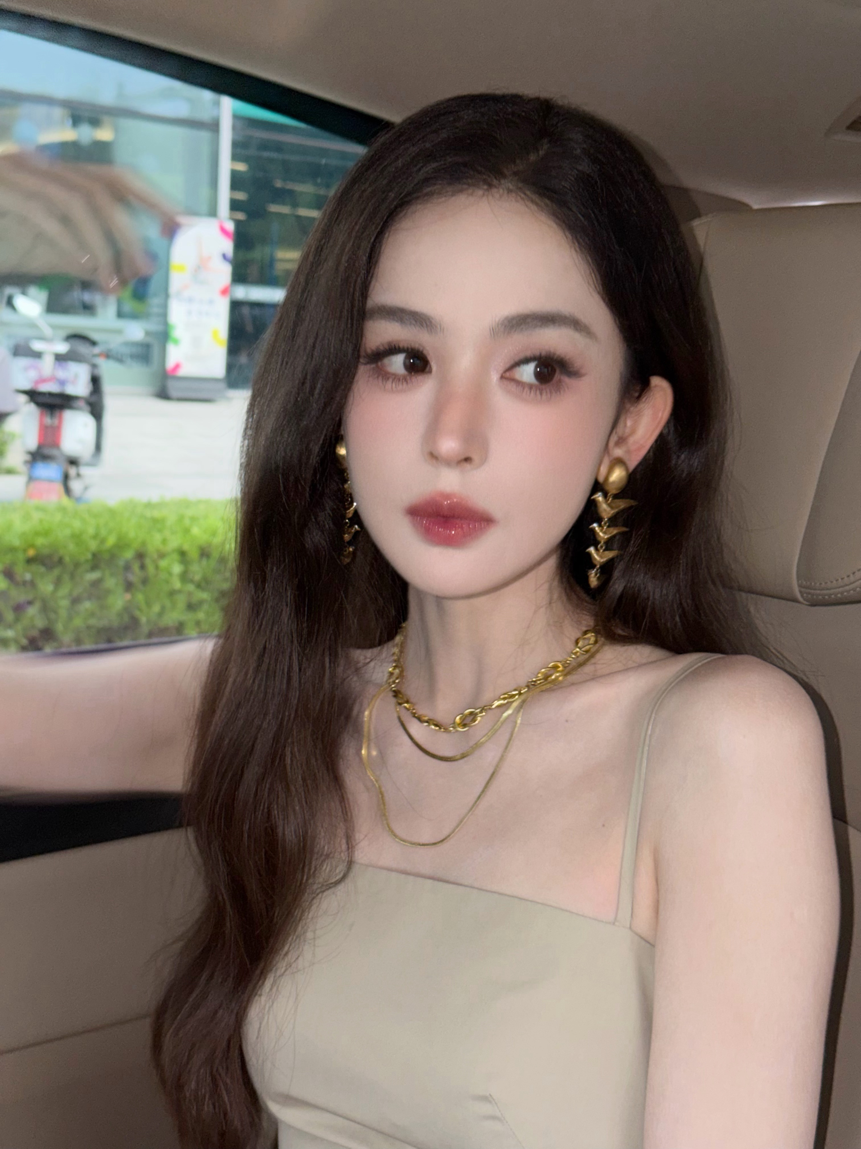 绝美的古力那扎尔.拜合提亚尔✨娜扎千金大小姐妆夏一秒上妆美丽觉醒计划💄📷杨