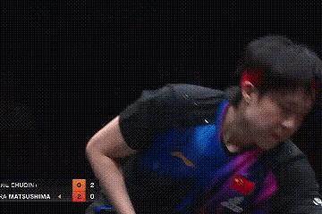 感觉王楚钦就是打不动了，对面松岛精力体力都旺盛。战术和技术不见得有多好，情绪化还