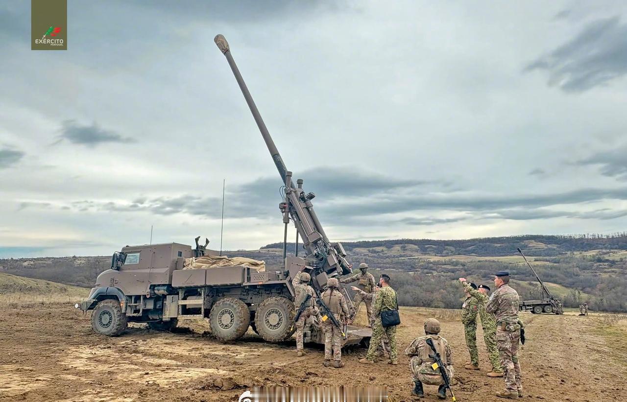 葡萄牙陆军再次考察了法国陆军装备的凯撒MKI型155毫米6x6卡车炮。根据“2