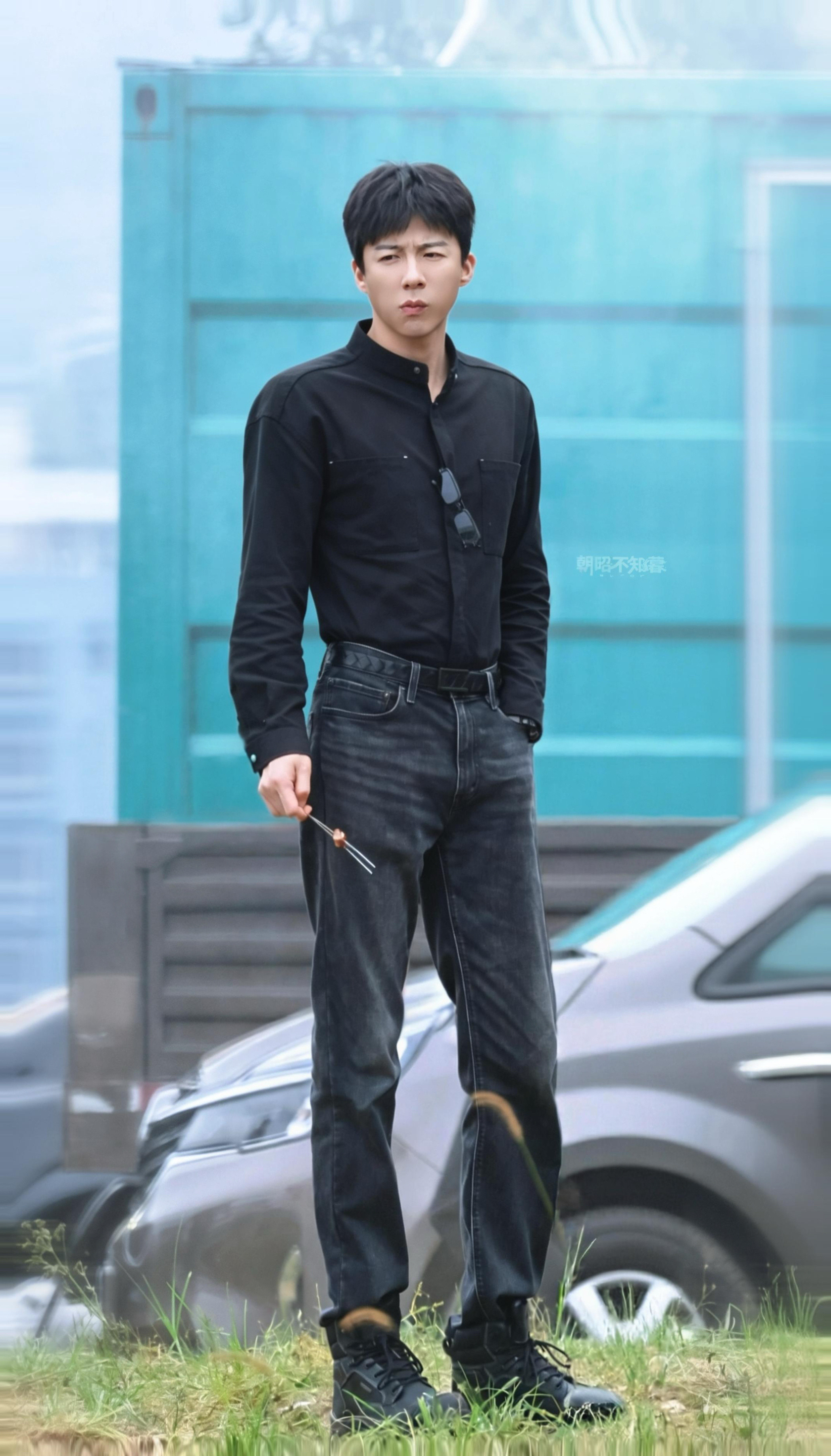 男大与型男。这次不是盘串，是撸串。刘宇宁刘宇宁铁证刘宇宁高原​​​