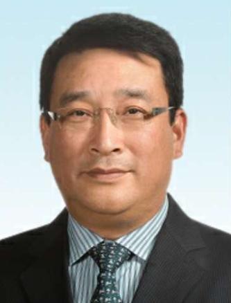 哈哈，这哥们儿本想与天地同辉，没想到活成白日做梦。贪污11亿的白天辉被执行了死刑