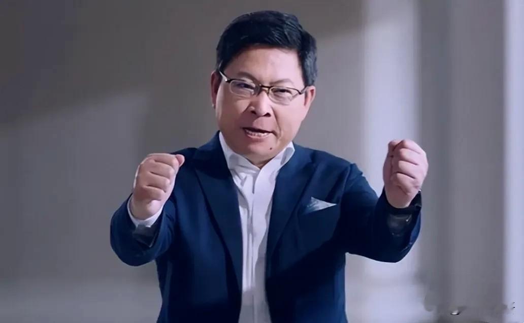 老余这回是真的被伤透了当初押注鸿蒙智行五个“界”，本身就是一场豪赌。如今北汽享界S9表现平平，奇瑞智