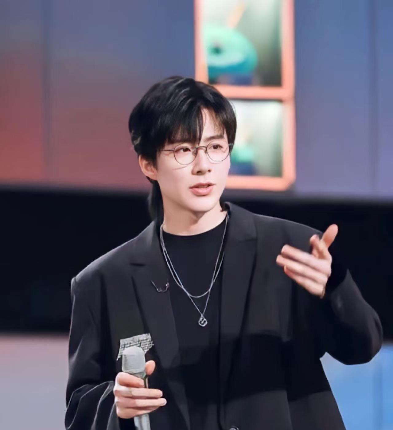 刘宇宁的前妻估计后槽牙都要咬碎了，不是因为刘宇宁离开了他，也不是因为刘宇宁有