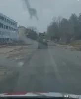 俄军东部集群先头部队轻松攻入胡里艾伯勒市，其11月份推进速度创下俄军记录。1