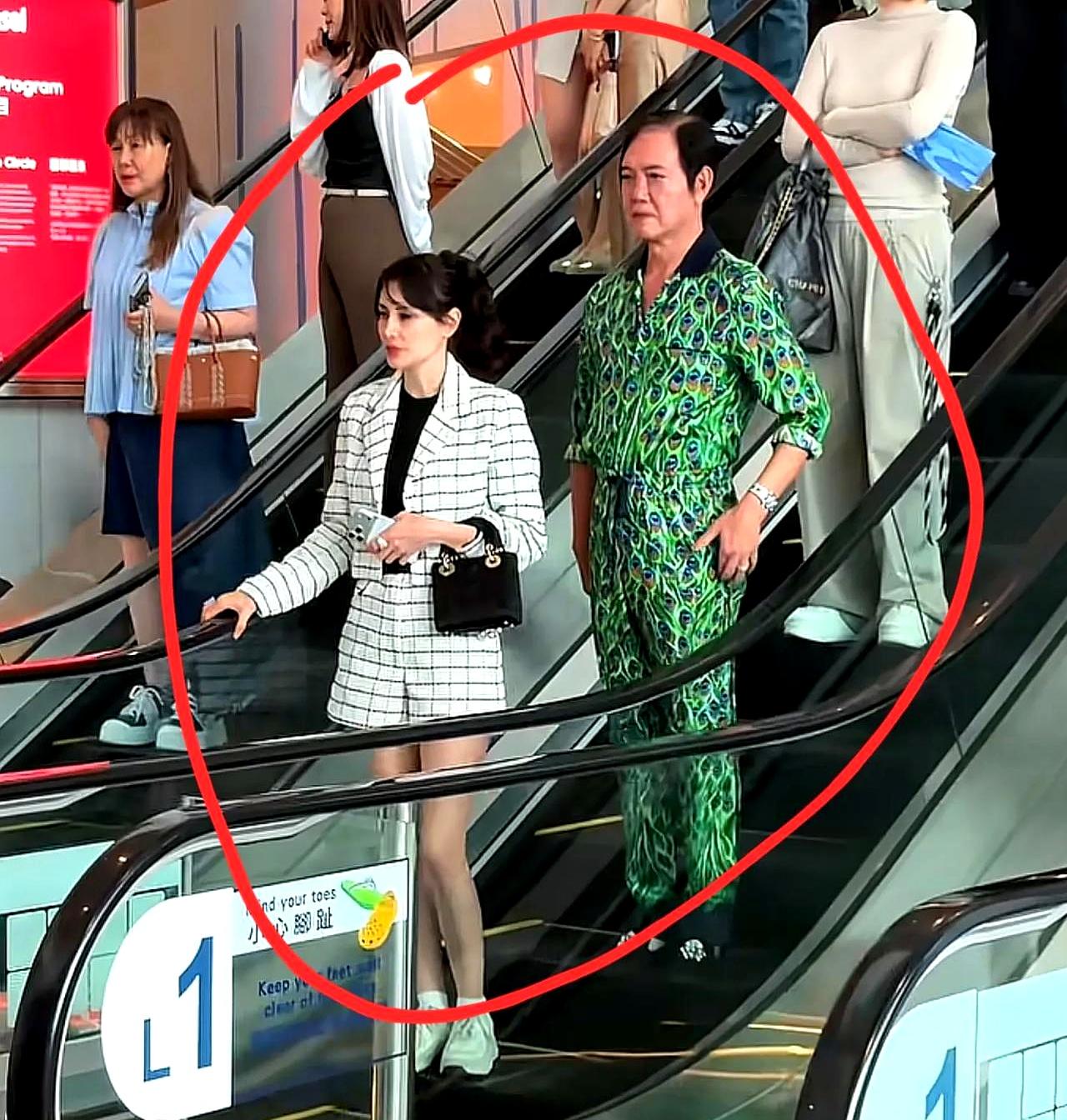 你敢信？66岁富豪穿着睡衣顶个“炸毛”发型就出门了！说的就是香港大佬洪永时