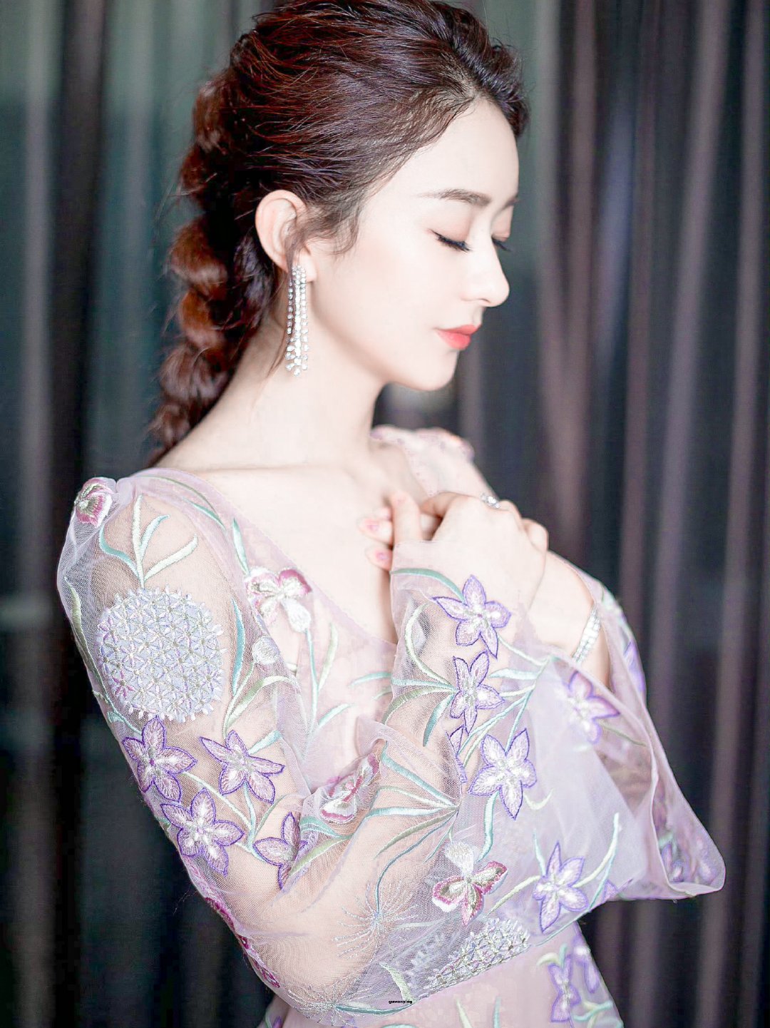 #赵丽颖郝秀萍#柔调清浅花影落裙间🌿💜🌰​​