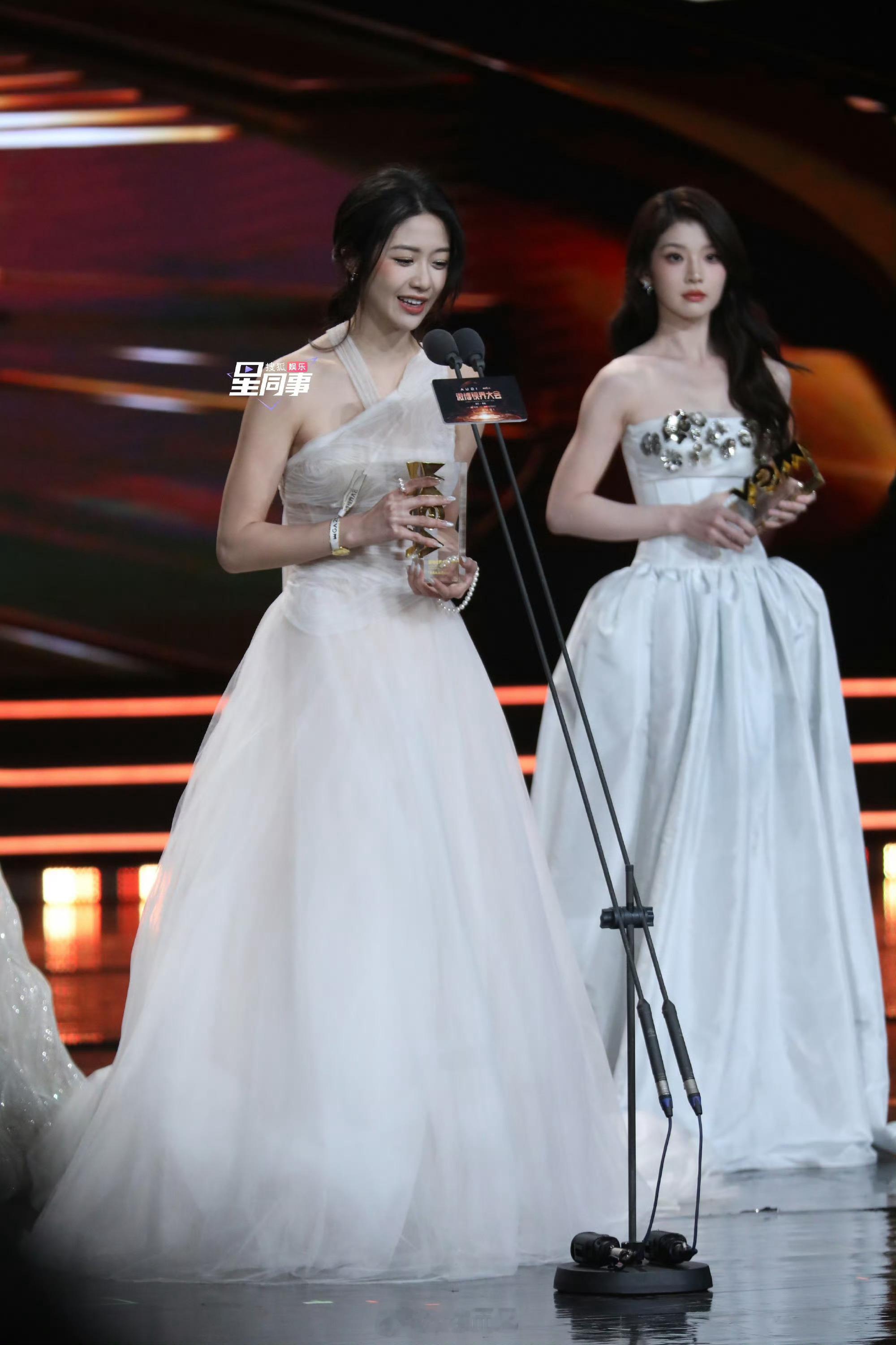 张淼怡还是这样适合她​​​