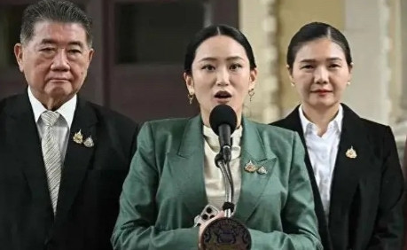 泰国反对总理佩通坦的人该收场了，泰国国王出面帮佩通坦解围，力挺佩通坦。泰国国王