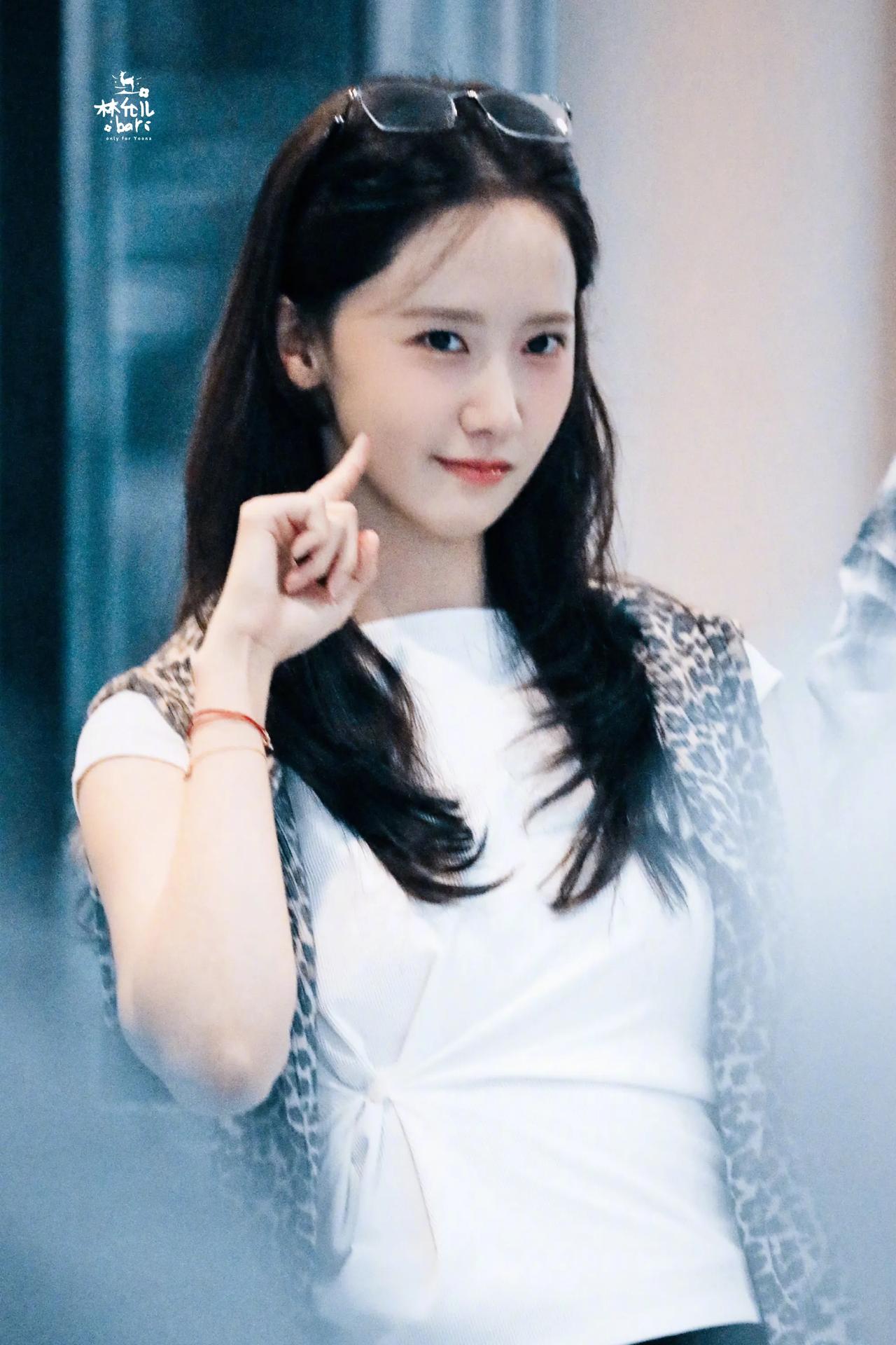 萌成啥样了允儿[害羞]林允儿娱乐