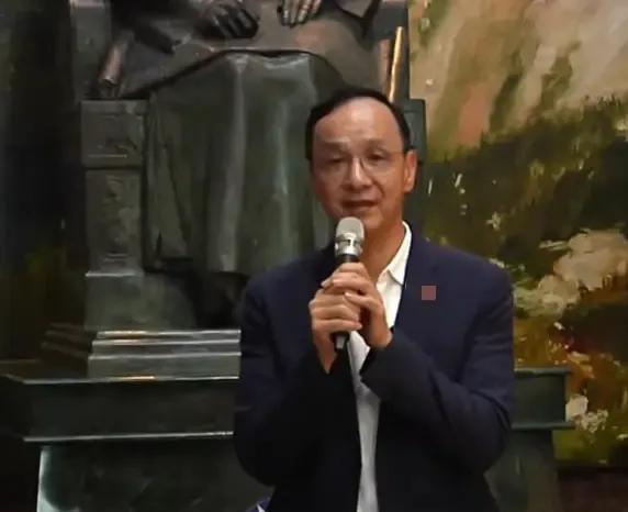 朱立伦今天干了一件有意义的事“80年前，因为抗战胜利，从开罗宣言到波茨坦公告都