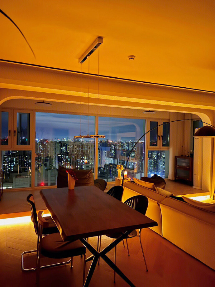 112平的家，阳台不晾衣服是加倍的快乐