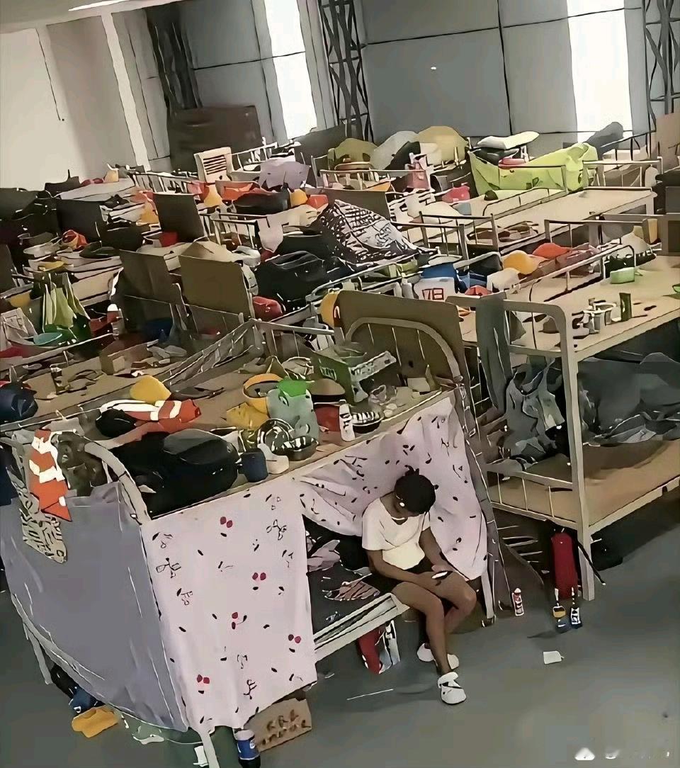 这样的宿舍能睡好觉吗[呲牙笑]