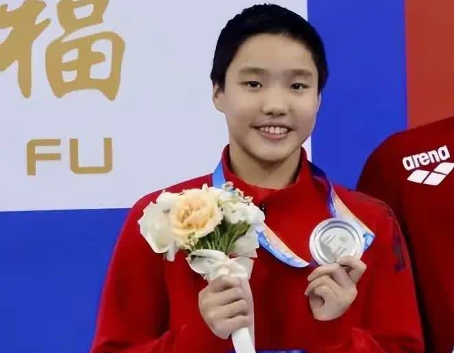今晚的中国游泳队折戟沉沙全部淘汰出局！被人寄以厚望的男女混合自由泳接力队连决赛都