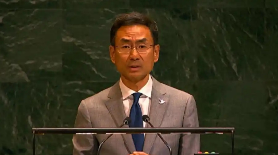 很多人以为，中国不军援俄罗斯，是怕了西方的制裁。错了！真相是，9・3阅兵之后，