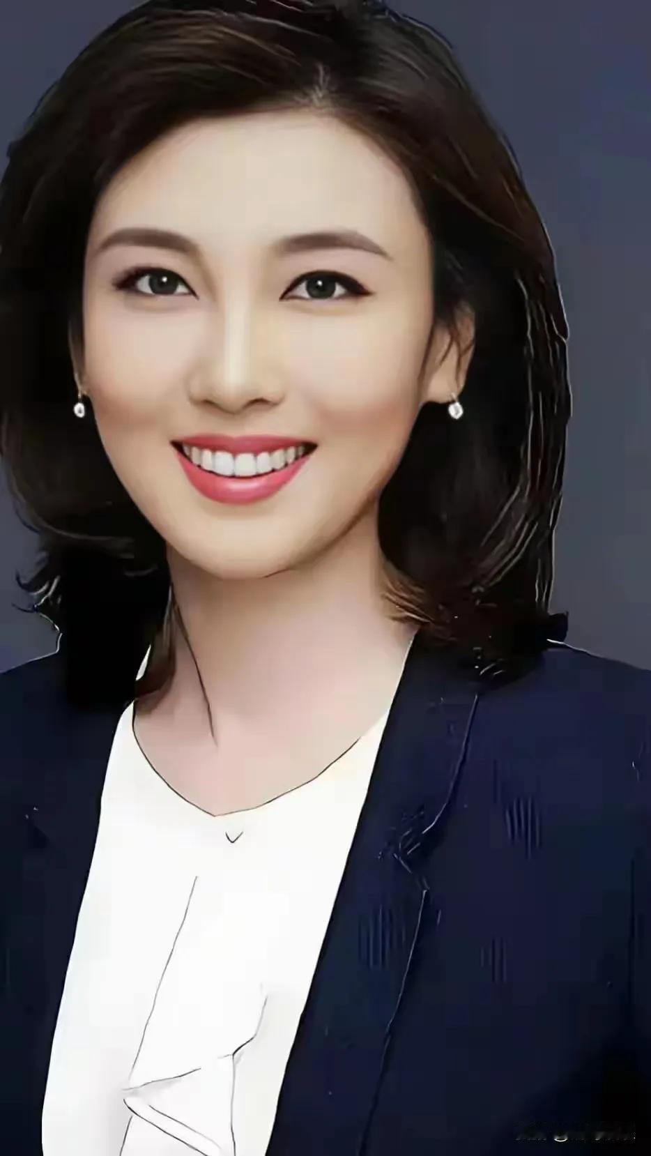 央视一姐李红，自从1999年我买了彩电后，每期的（海峡两岸）栏目，我几乎一期不落
