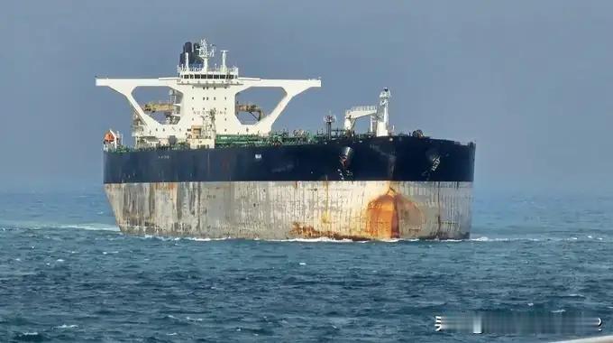 硬刚！这回俄罗斯把“灰犀牛”牵到了大西洋这事儿太刺激了！美国大老远去扣人家油