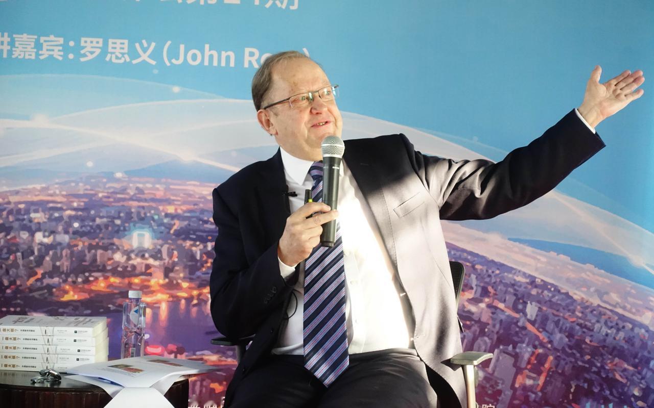 未来10年，是中国最危险的“死亡峡谷”！为什么？因为美国急眼了！看着中国经济这列