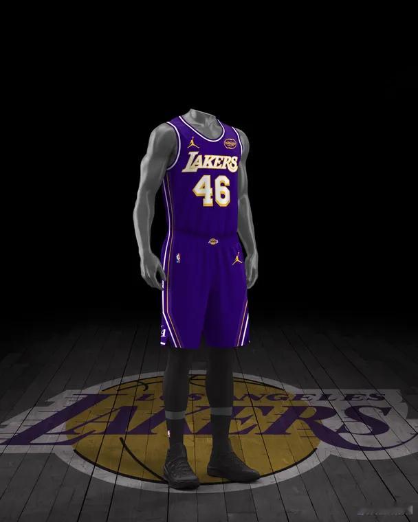 【比赛预告】明天10点半，常规赛G12，湖人客场打卫冕冠军雷霆，ESPN预测湖人