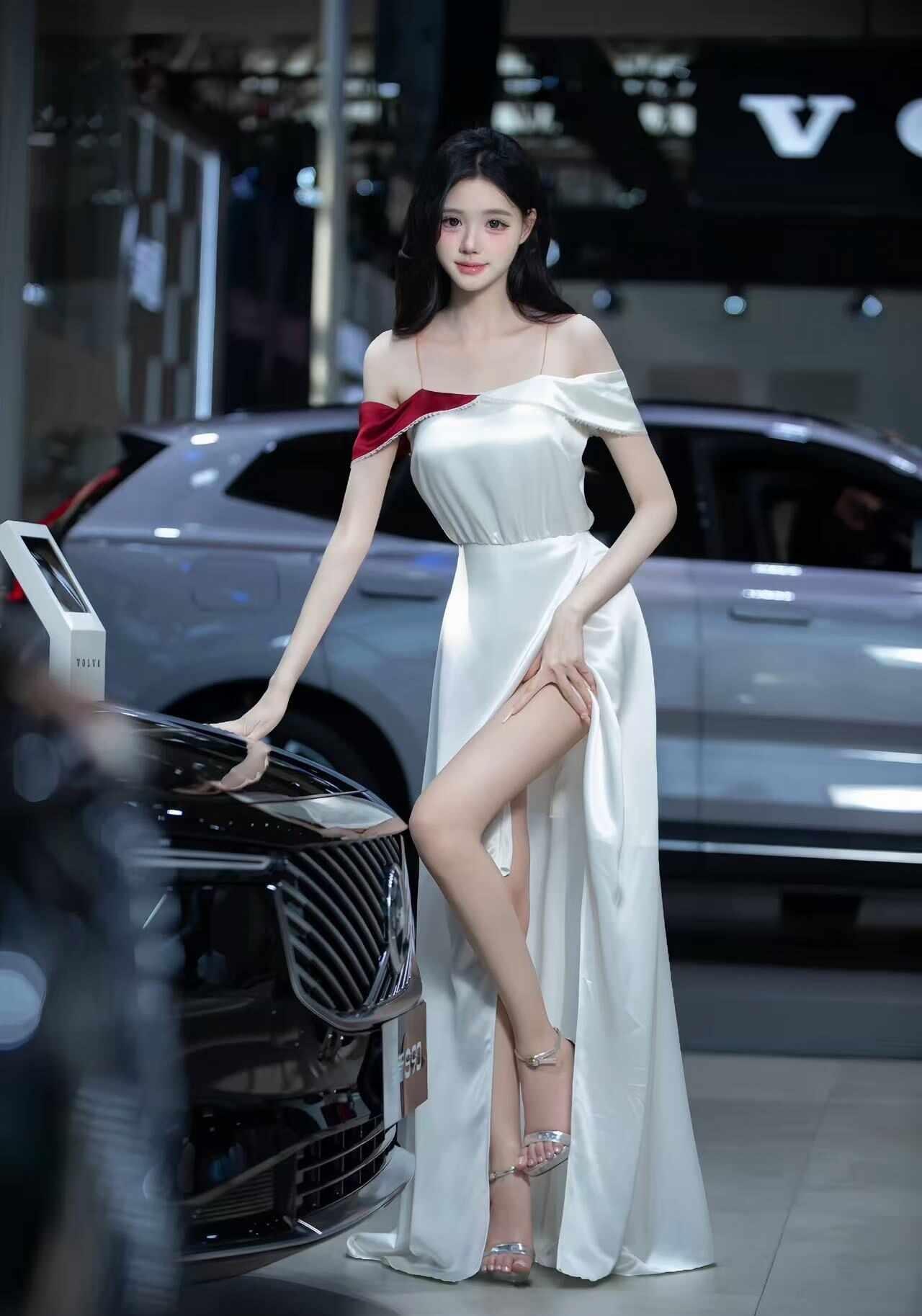 东莞车展模特定，礼仪还差两个……模特车展礼仪