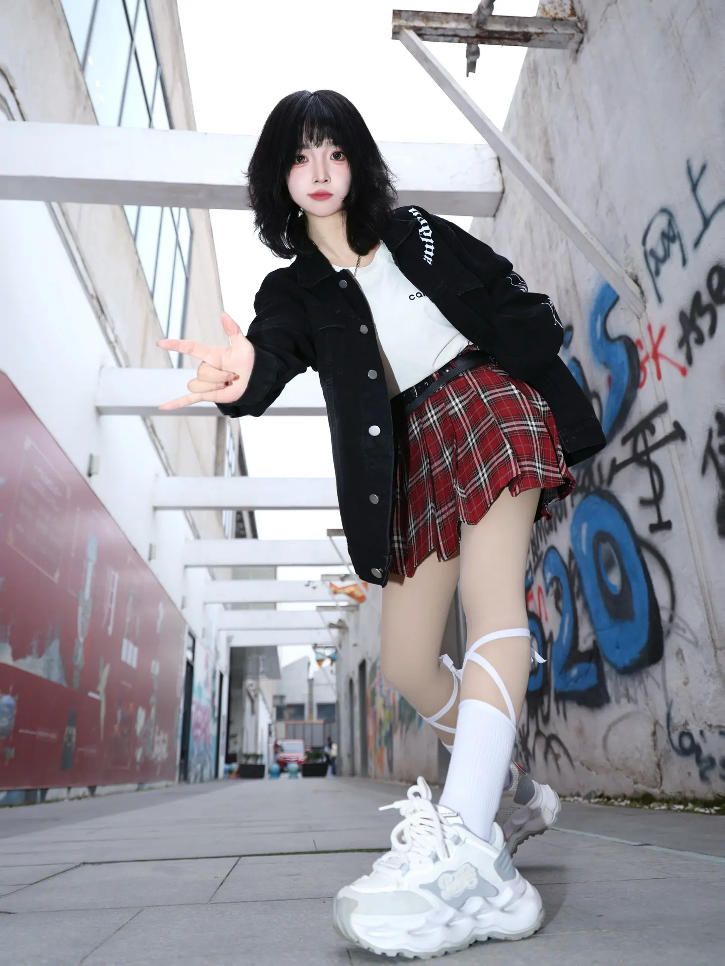 她们都迷人 我不一样 我不理人😜。