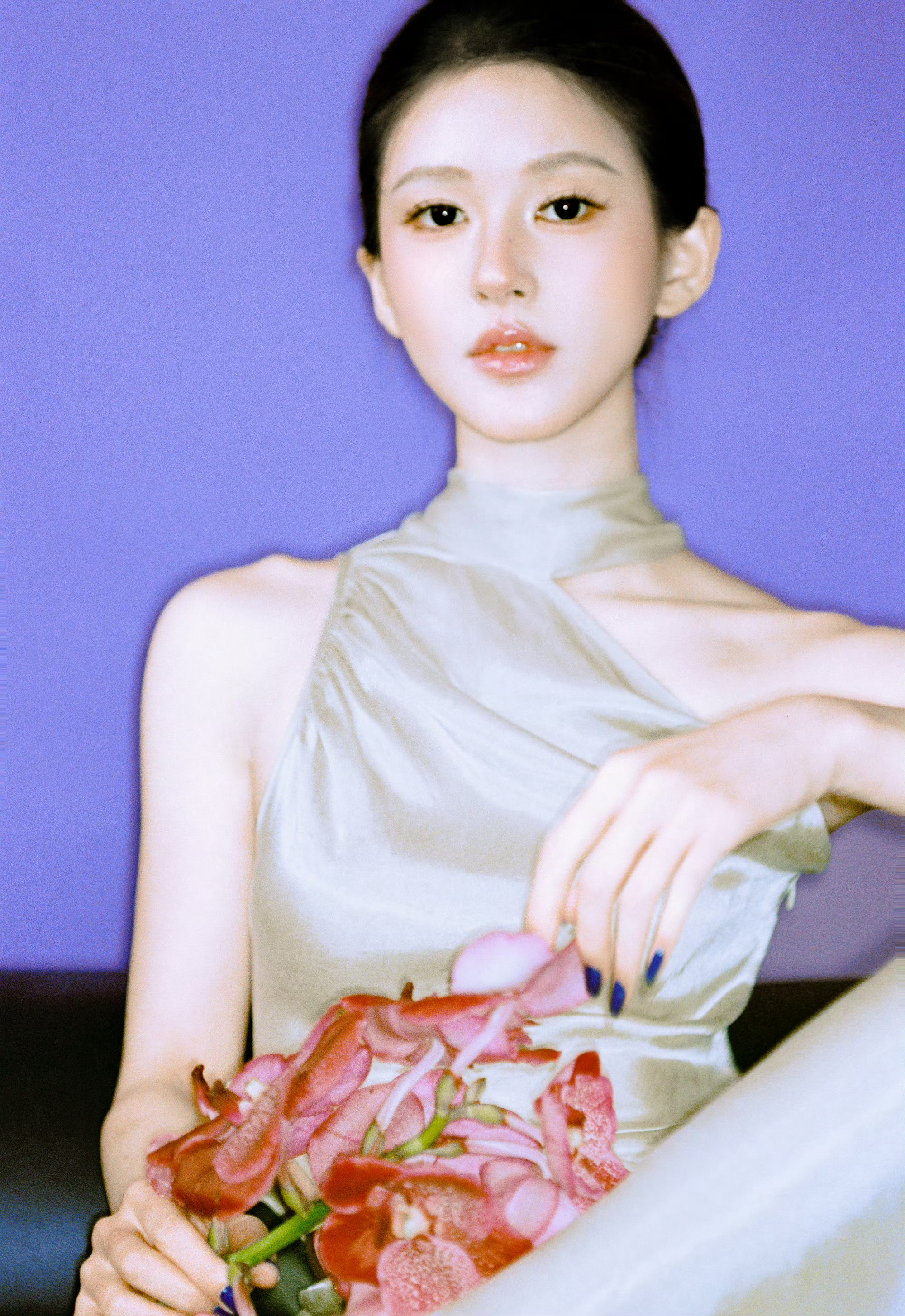 赵露思什么时候能放弃假人感，以前真的比现在自然好看。。。。