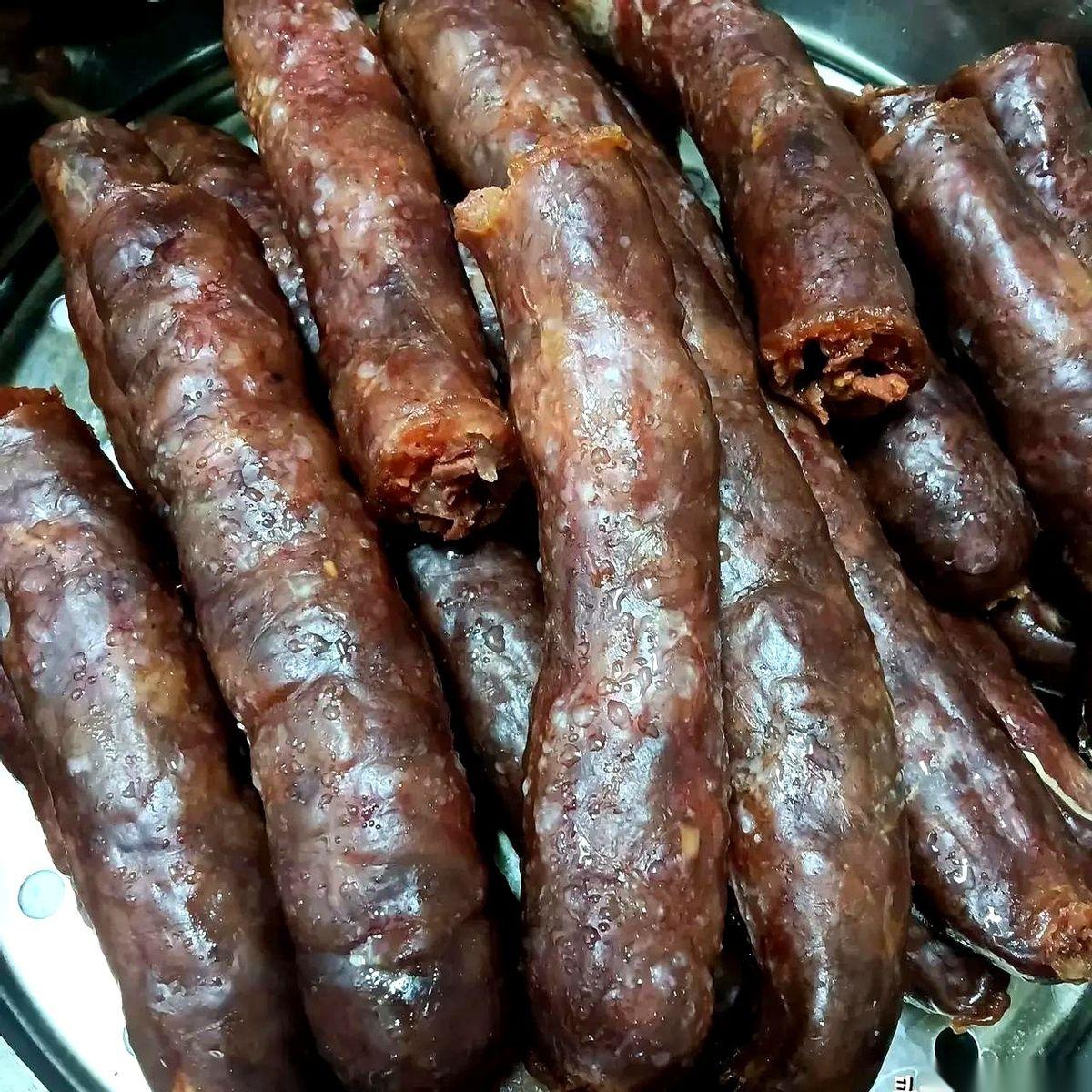 每年一到这时候，我脑子里就得有两个小人儿打架。一个声嘶力竭地喊：灌！必须灌！没