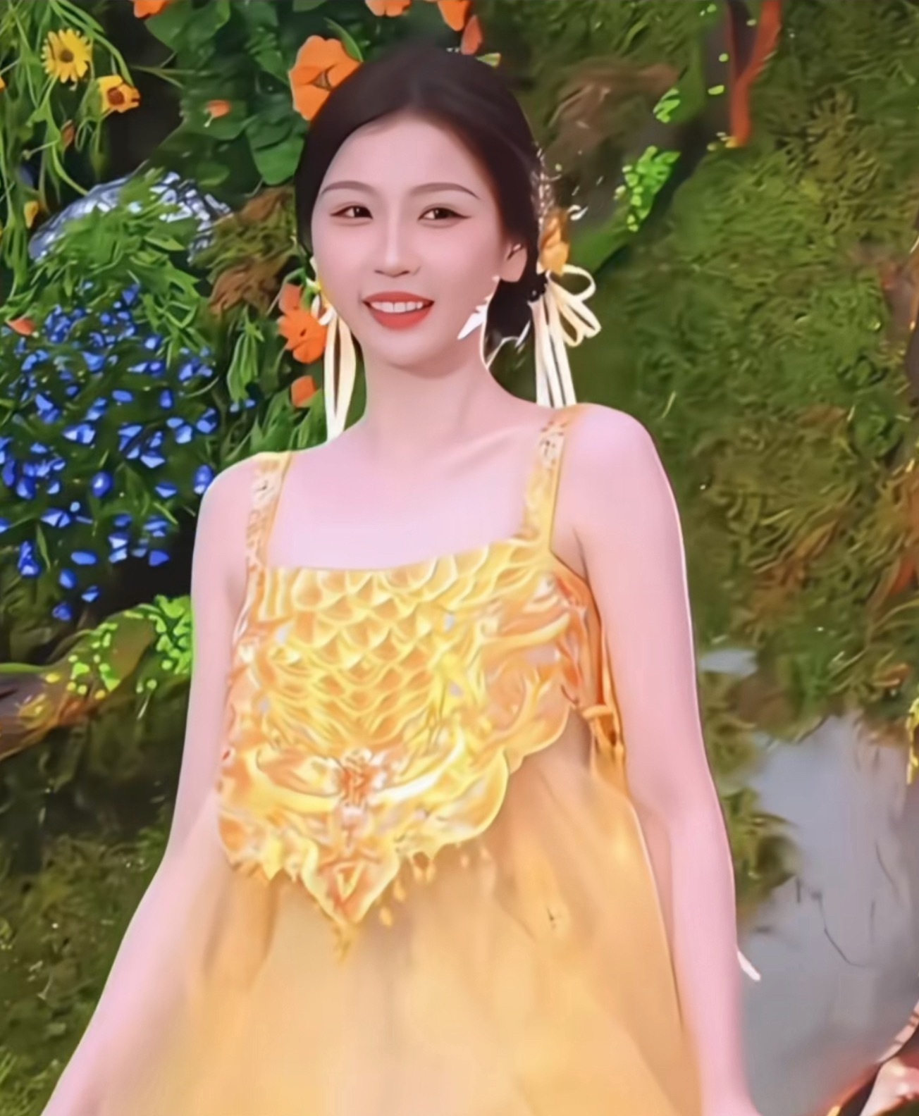 ？原来这件礼服模特穿是这样…