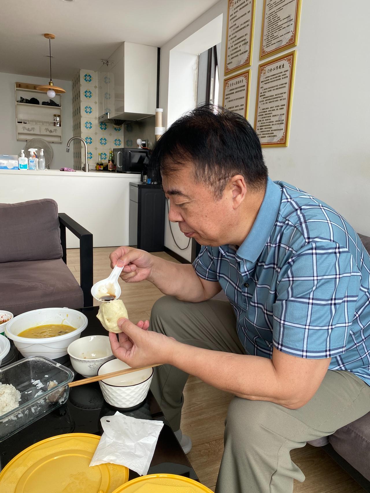 很多中医同行问我诊所规模有多大，每次我都不知道怎么回答。因为我的诊所开在一栋普通