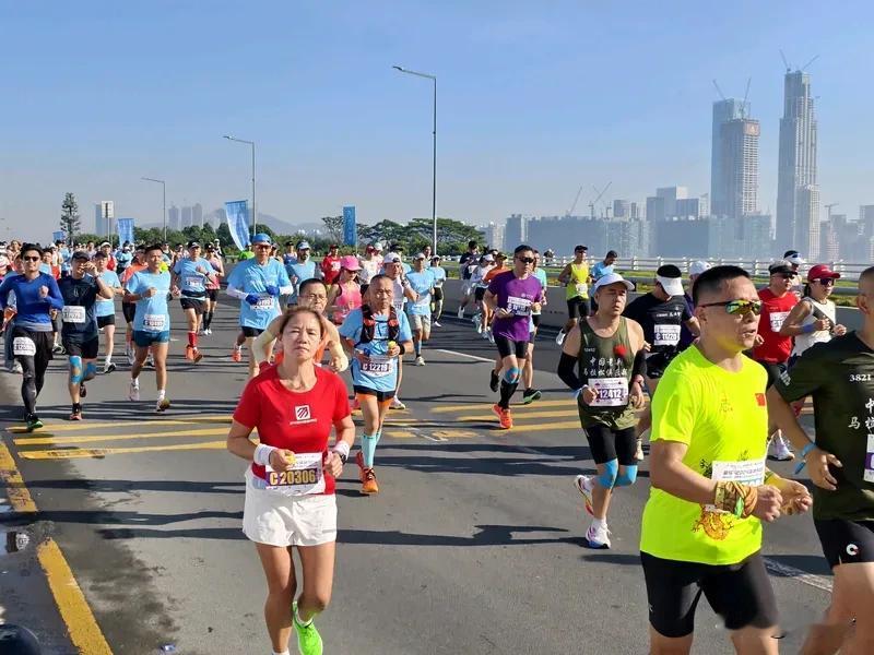 “最快女护士”明确表示不带货“最快女护士”张水华明确表示不带货，令人钦佩！12