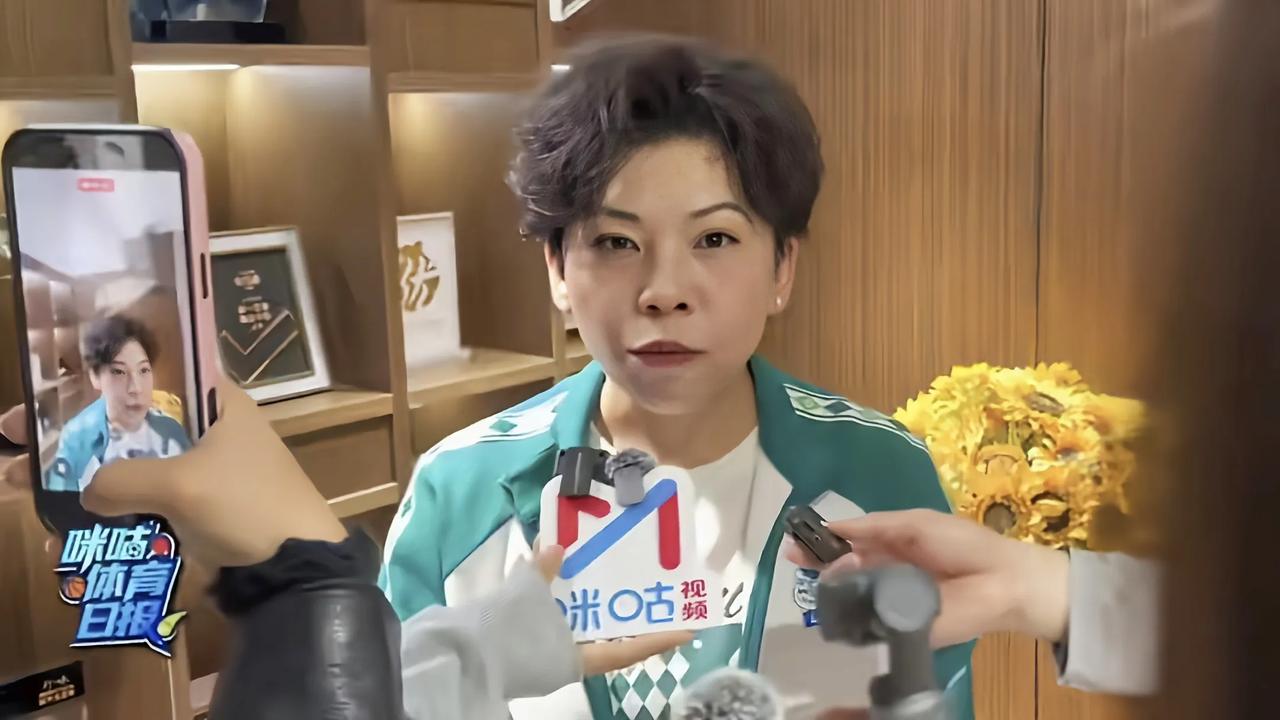 张本智和非常厉害，为什么被梁靖崑逆袭翻盘，邓亚萍一语道破天机张本智和这场球确实
