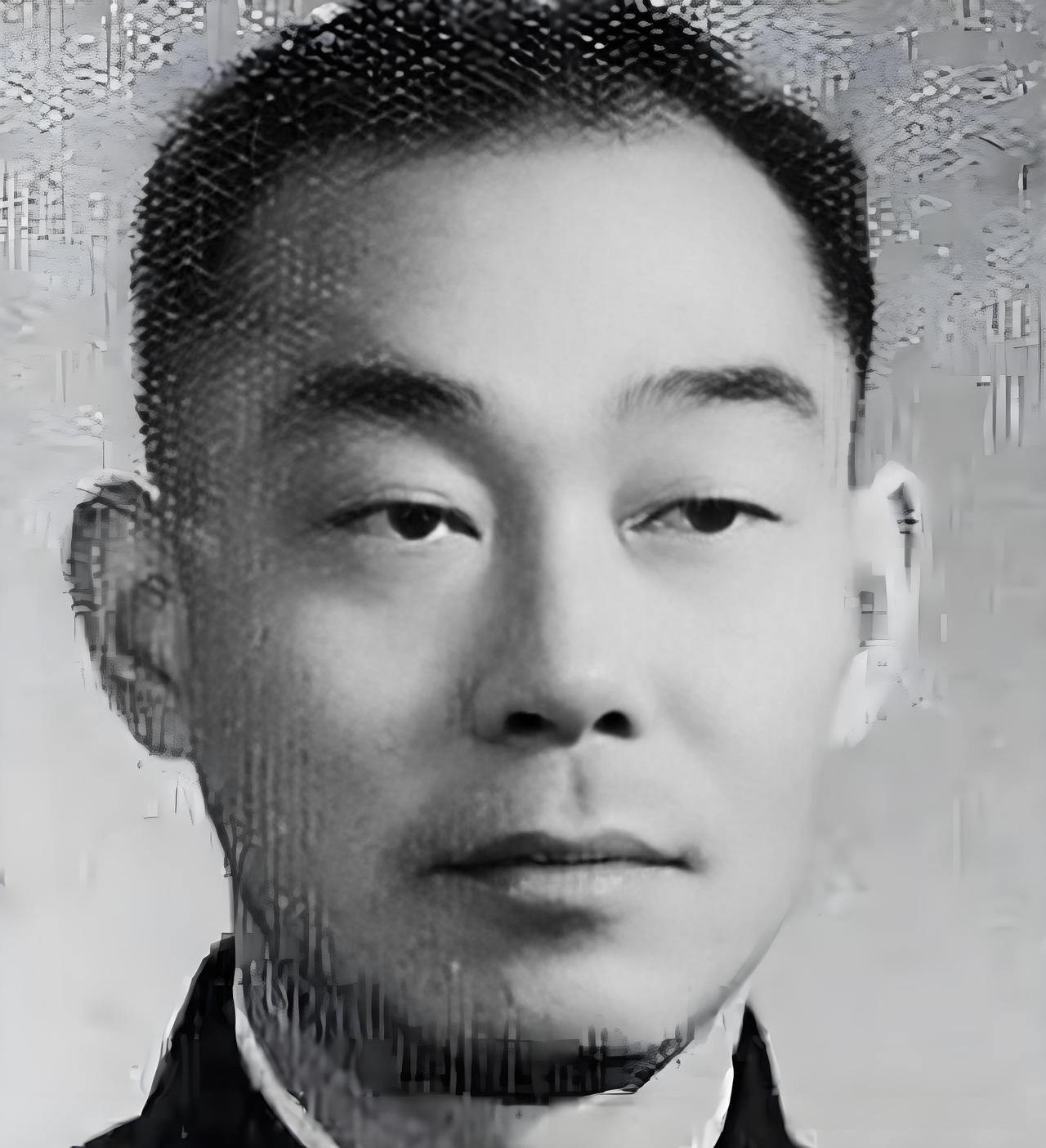 1949年，刚刚解放的上海，特务猖獗、黑帮横行，急需一位强有力的公安人才稳定治安