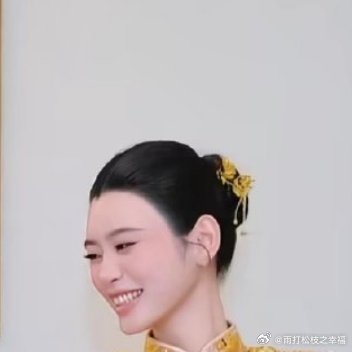 奚梦瑶自曝婆婆5胎剖腹产没坐月子奚梦瑶在综艺片段谈及婆婆梁安琪，对方九年五次剖腹