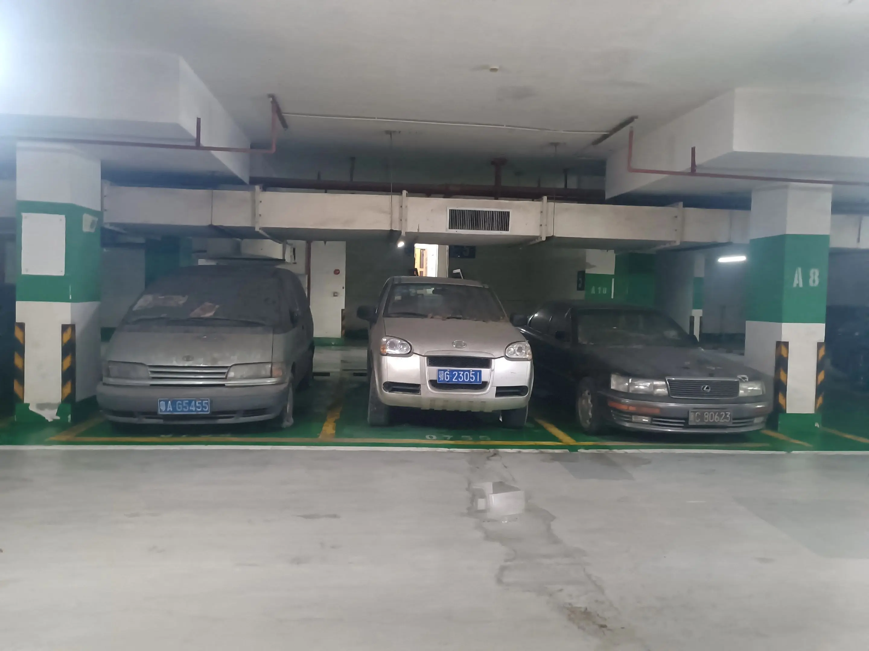 广州神秘车库 几十台情怀车 也是不开     热门