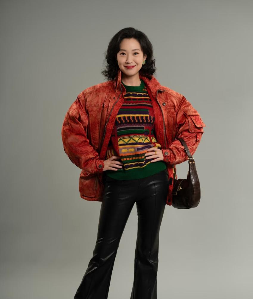 郭京飞京腔出戏，我忍了，​剧里收入离谱，我认了，​但你居然告诉我，王佳佳