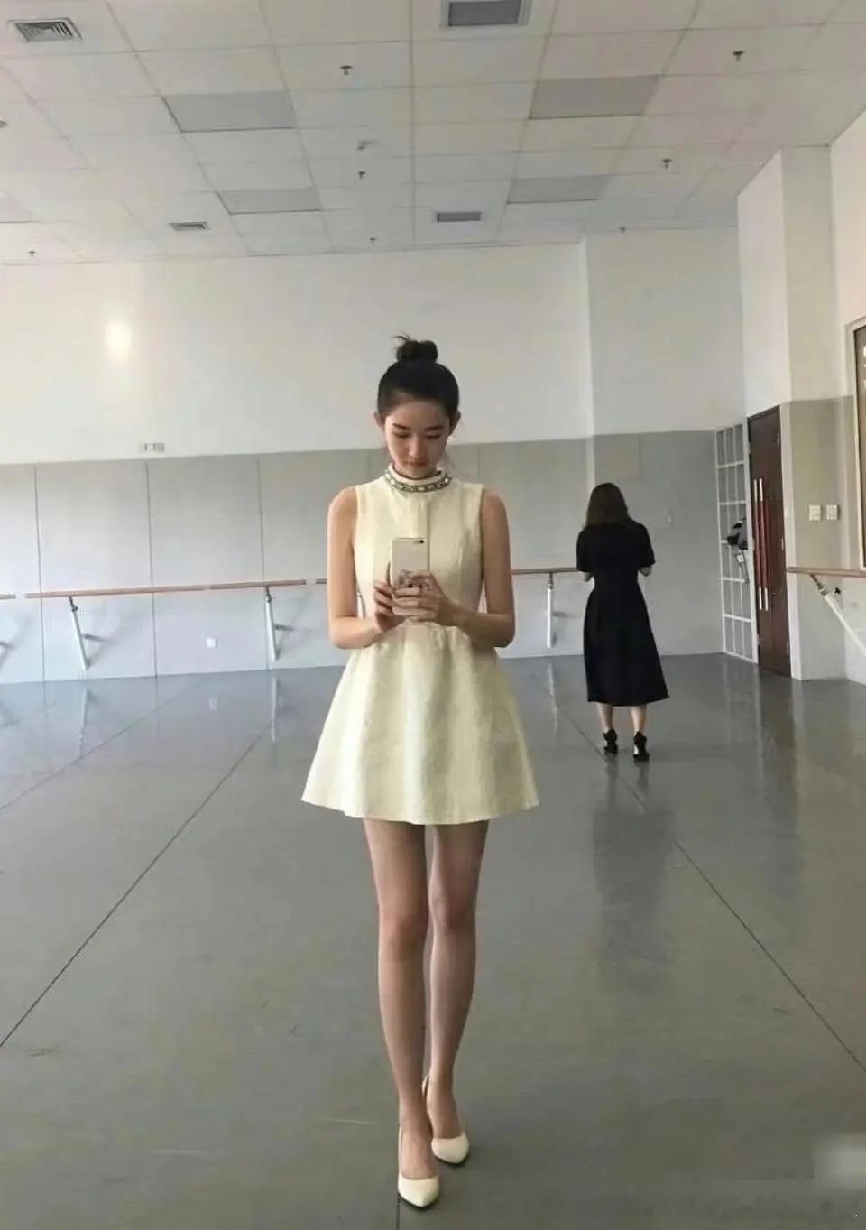 全身图不卡大头王玉雯美的很有说服力