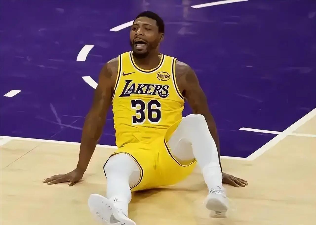 早上醒来，湖人公布2人不打2人回归，三巨头不休息就在刚才，湖人公布了最新伤病名